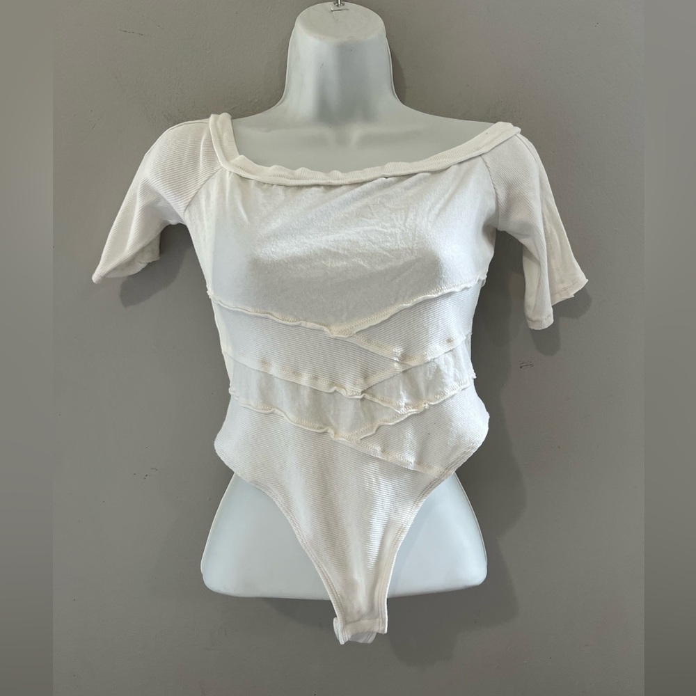 Intimately Free People ribbed White Short Sleeve Bodysuit Size S